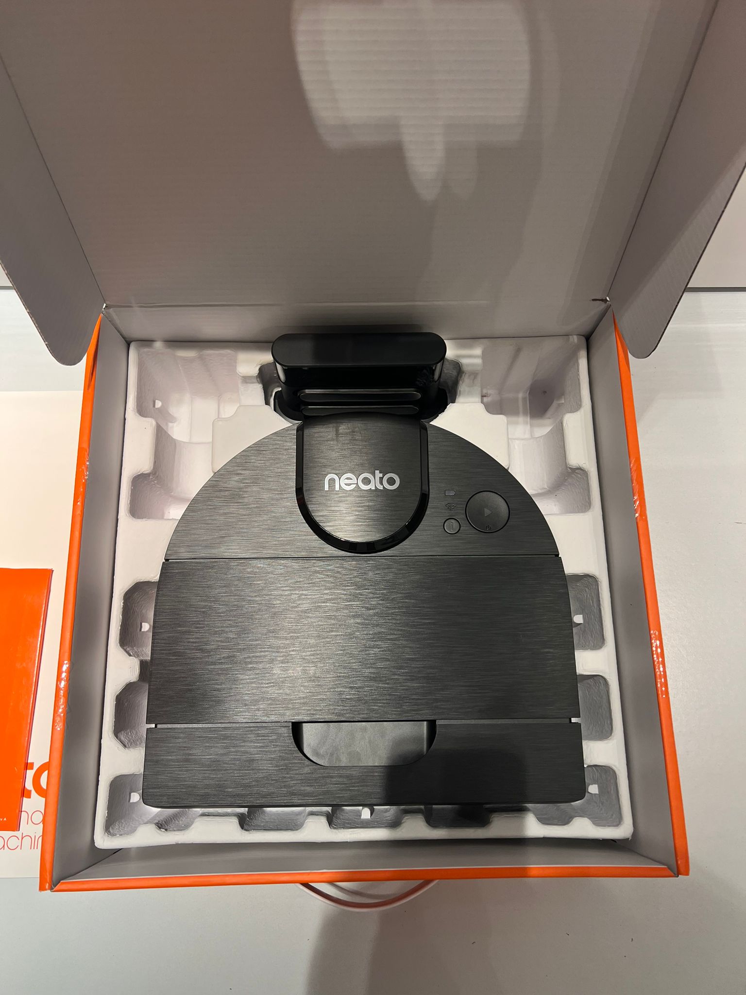 Neato D9 - RetourDeal -